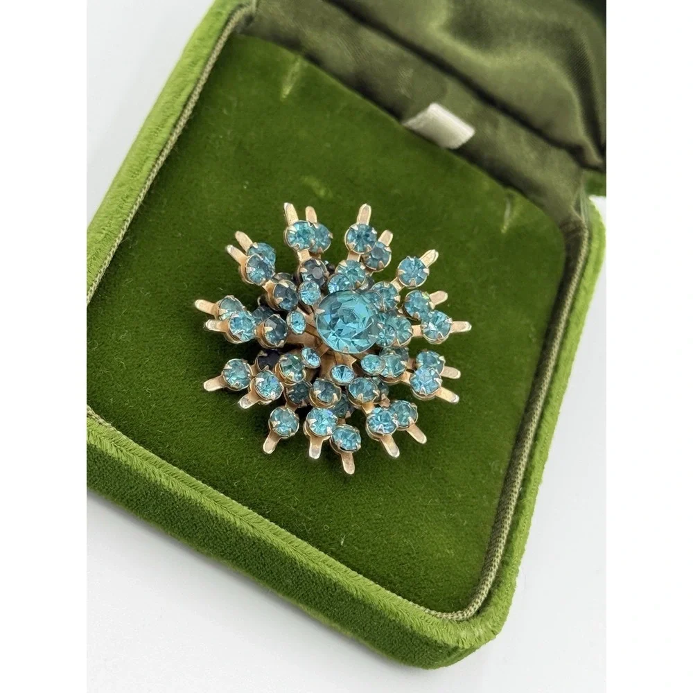 Vintage Gold Tone Starburst Broach Aqua Blue Flower Rosette Blue Rhinestone - Picture 5 of 10